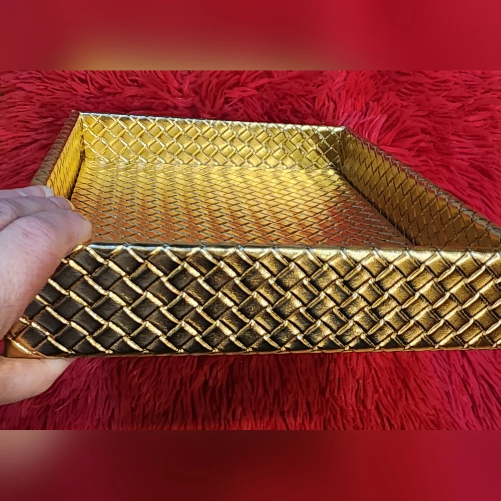 N/A gold toned